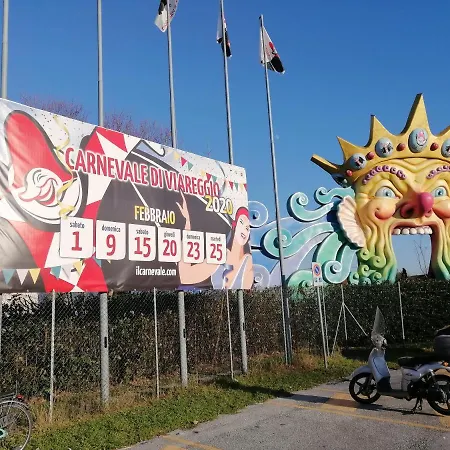 La Rosa Viareggio
